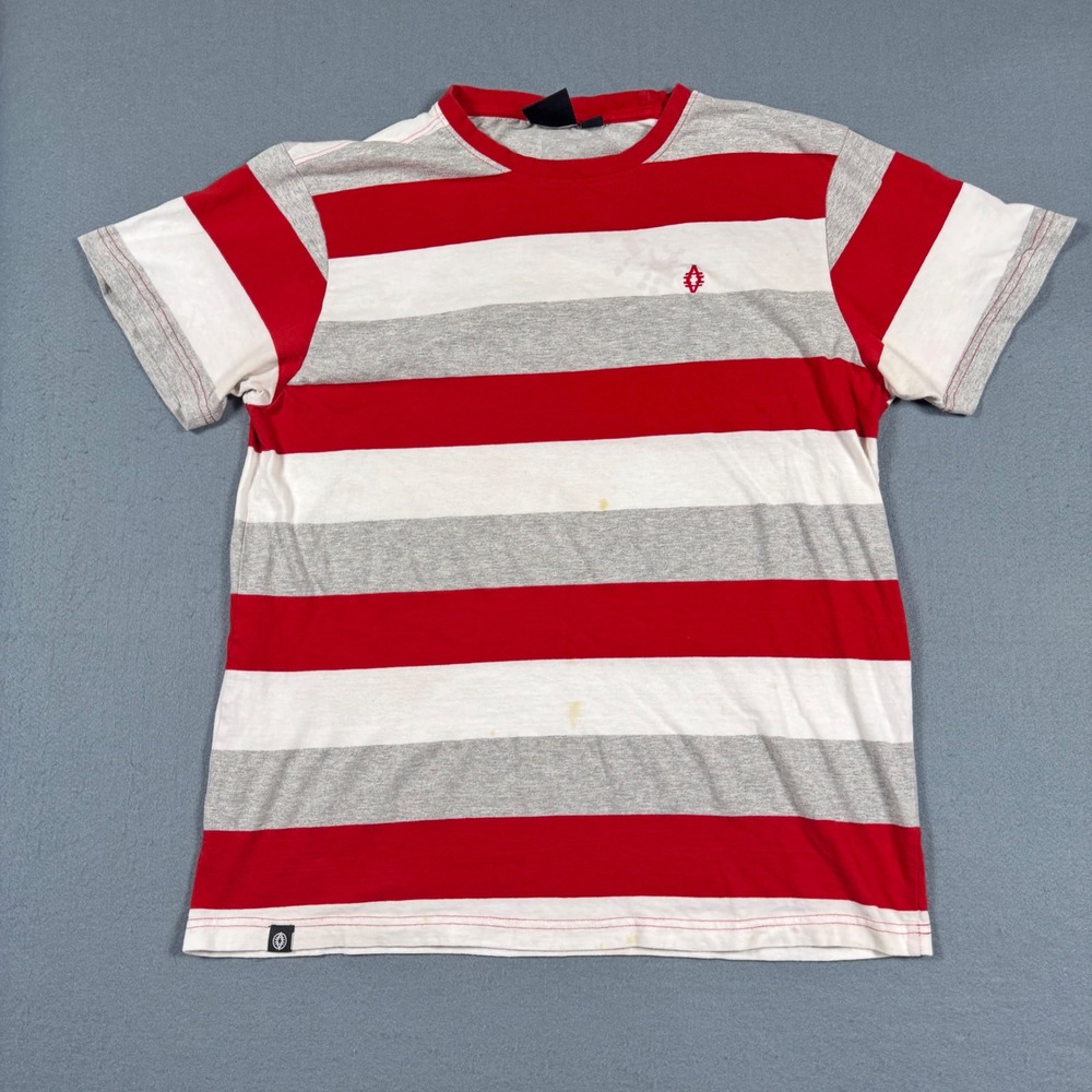 Akademiks Shirt Mens XL Red Gray White Striped Short Sleeve Crew Neck Y2K Logo